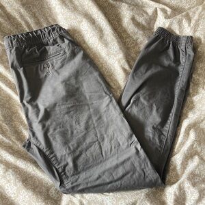 🎉2/$20🎉 Gray Chino Khakis with Relaxed Fit